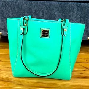 Dooney and Bourke Janie tote bag